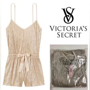 💎💎Victoria's Secret Metallic Gold Sleepwear